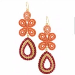 BNIB STELLA & DOT RETIRED CHANDELIER EARRINGS